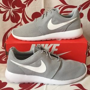 [FINAL OFFER] Nike Roshe One | Size 12 (NWT)